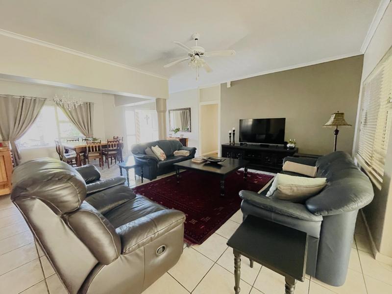 4 Bedroom Property for Sale in Panorama Western Cape